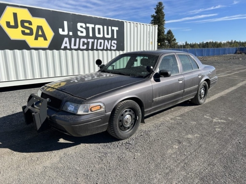 2009 Ford Crown Victoria Sedan