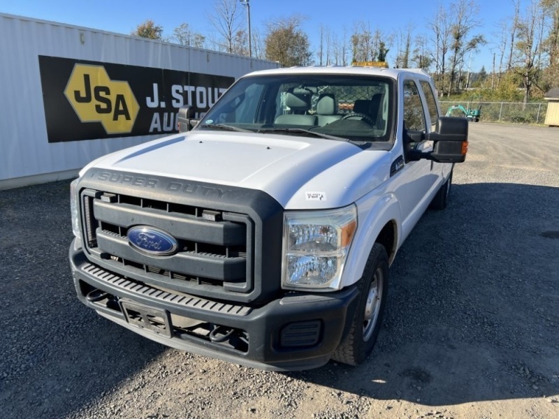 2015 Ford F-250 SD Crew Cab Pickup