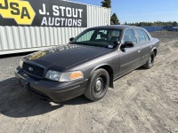 2002 Ford Crown Victoria Sedan