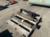 Hydraulic Cylinders Qty: 2 - 2