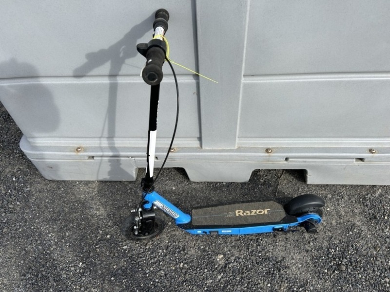 Razor E100 Electric Scooter