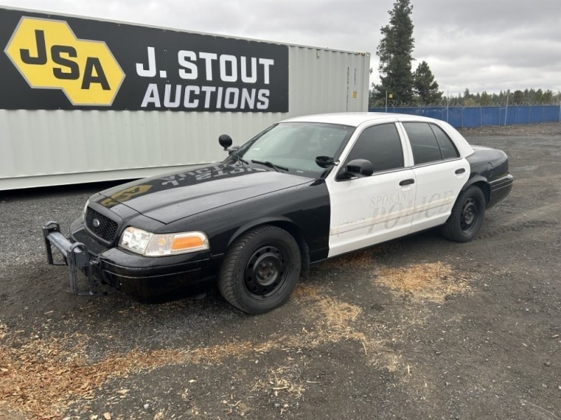 2011 Ford Crown Victoria Sedan