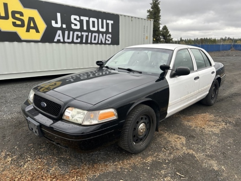 2011 Ford Crown Victoria Sedan