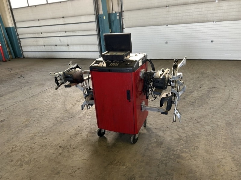 Hunter 511 Wheel Alignment Machine