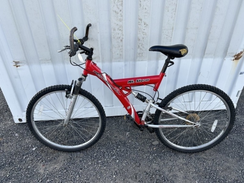 Roadmaster Mt Storm Mountain Bike