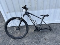 Giant Talon 4 29" Mountain Bike