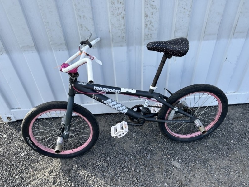 Mongoose FSG Freestyle Girls BMX Bike