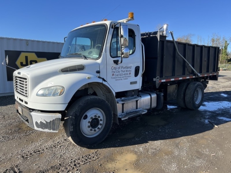 2013 Freightliner M2-106 Debris Dump Truck