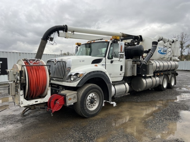 2012 International 7600 - Vactor 2100 Vacuum Truck