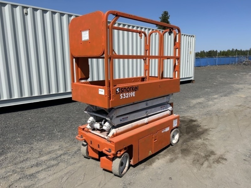 2018 Snorkel S3219E Scissor Lift