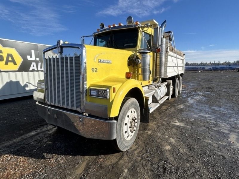 1992 Kenworth W900 Tri-Axle Dump Truck