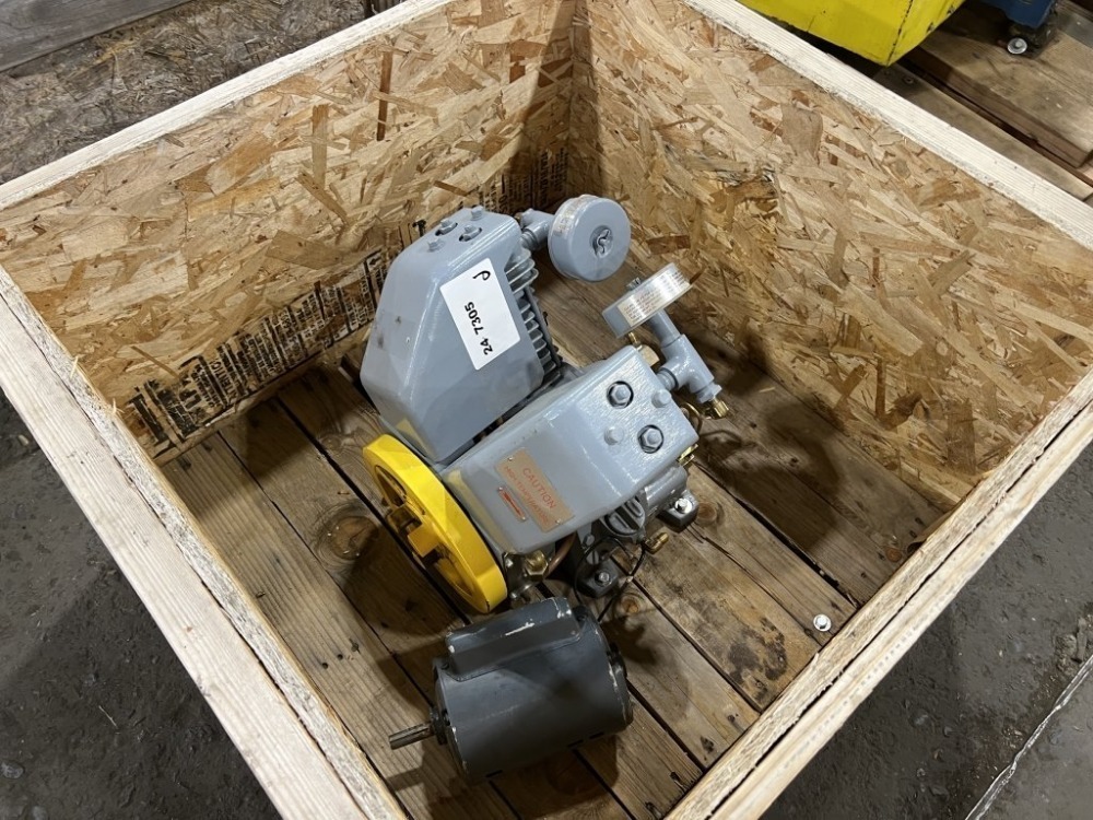 Kaji YD2A-2.2C Air Compressor Head | J. Stout Auction