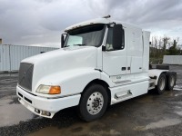 1999 Volvo T/A Sleeper Truck Tractor