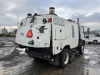 2004 Schwarze A7000 Street Sweeper - 4