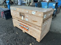 Knaack 69 Piano-Style Jobsite Box