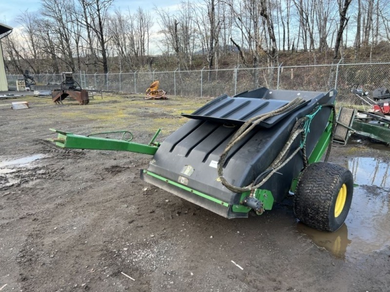 John Deere TC125 Pull Behind Core Collector Vac