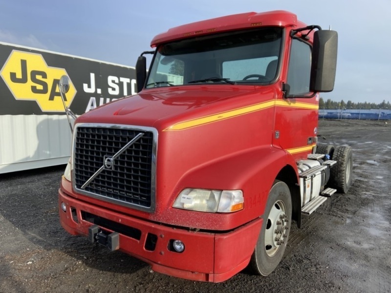 2014 Volvo VNM S/A Truck Tractor