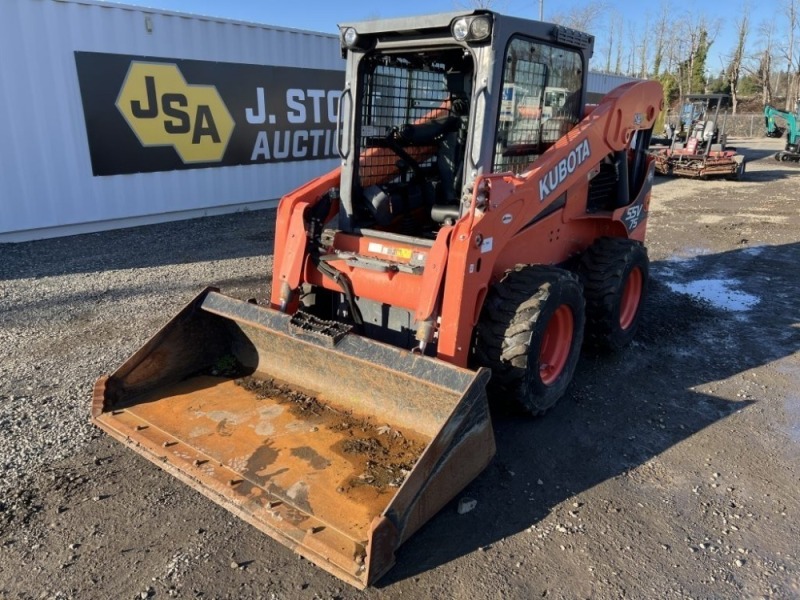 Kubota SSV75 Skidsteer Loader