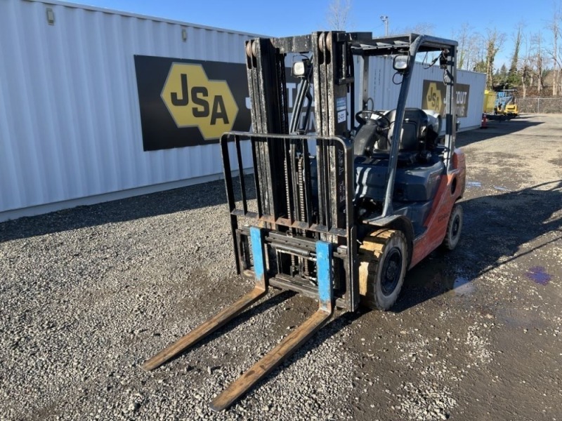 2015 Toyota 8FGU25 Forklift