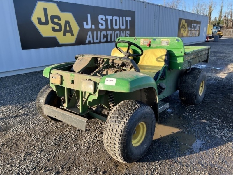 John Deere Gator Turf Utility Cart