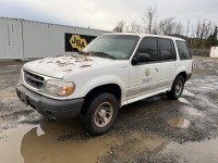 2000 Ford Explorer AWD SUV