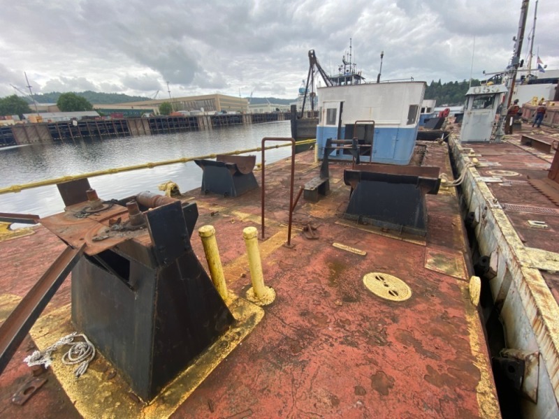 1931 Breast Line Barge