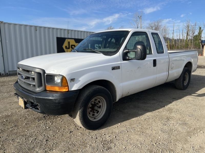 2000 Ford F350 XL SD Extended Cab Pickup