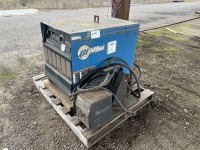 Miller Dimension 452 Welder