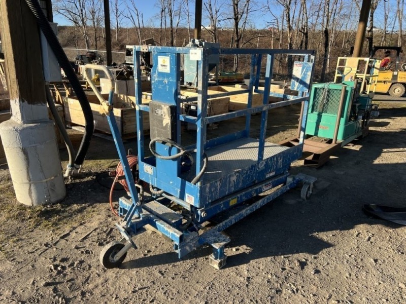 2003 LPI Pneumatic Scissor Lift