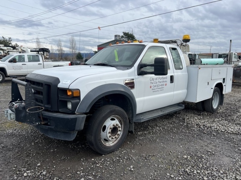 2008 Ford F450 XL SD Extended Cab Utility Truck