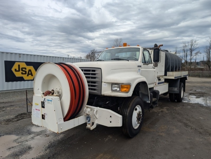 1995 Ford F800 Flusher Truck