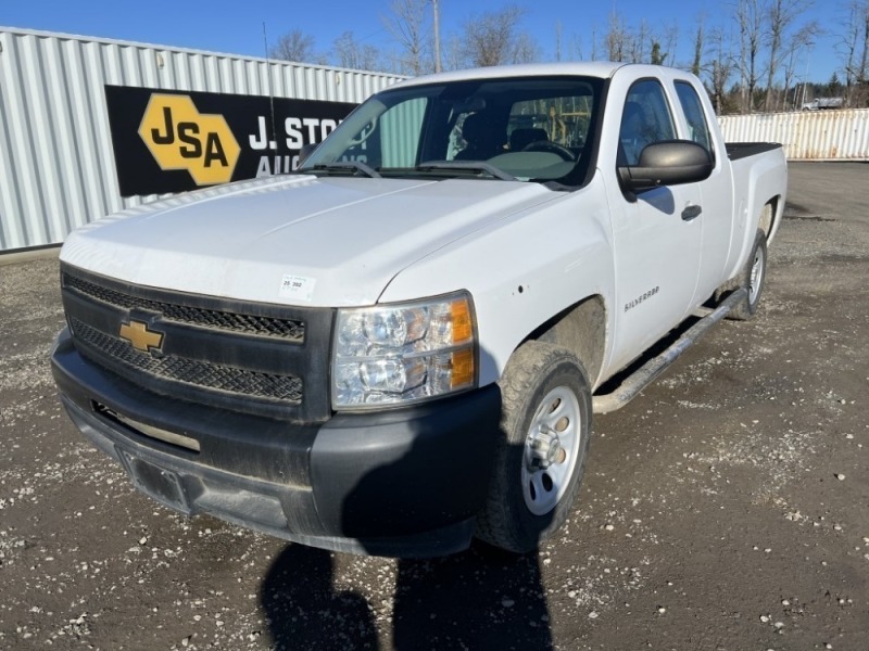 2013 Chevrolet Silverado 1500 Extended Cab Pickup