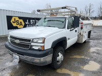 2005 Chevrolet Silverado 3500 Flatbed Truck