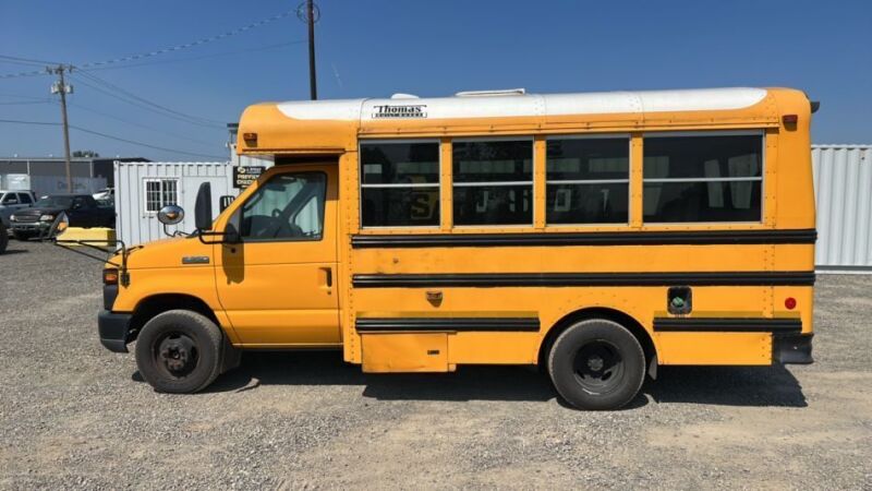 2008 Ford E350 School Bus | J. Stout Auction