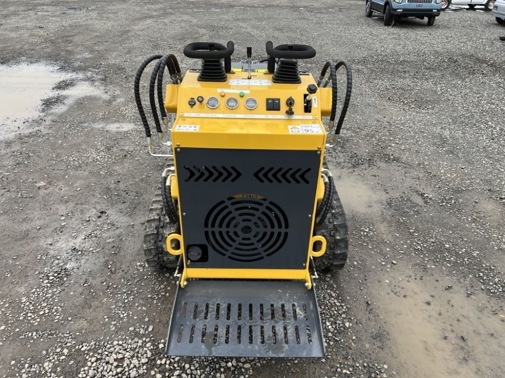 2025 Infront YF380 Mini Compact Track Loader | J. Stout Auction