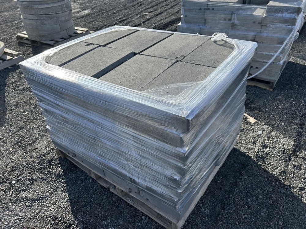 Concrete Cap Blocks, Qty. 64 | J. Stout Auction