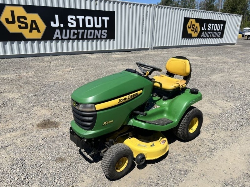 2006 John Deere X300 Ride On Mower