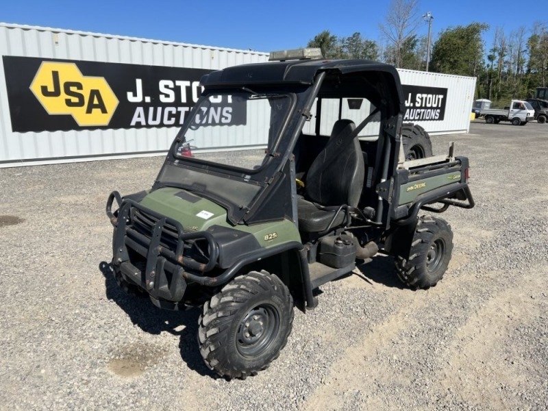 2011 John Deere Gator 825i 4x4 Utility Cart