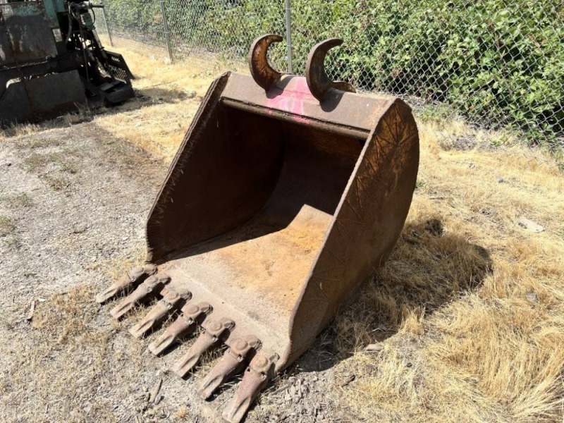 36" Dig Bucket