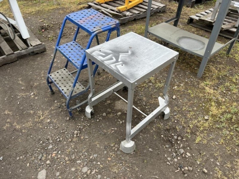 3 Step Metal Ladder & Metal Table