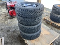 Good Year Studded Tires/Rim 235/60R18