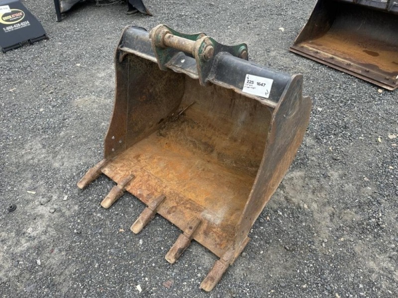 Caterpillar 36" Dig Bucket