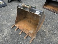 Caterpillar 36" Dig Bucket