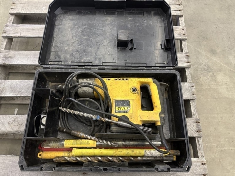 Dewalt DW530 Rotary Hammer