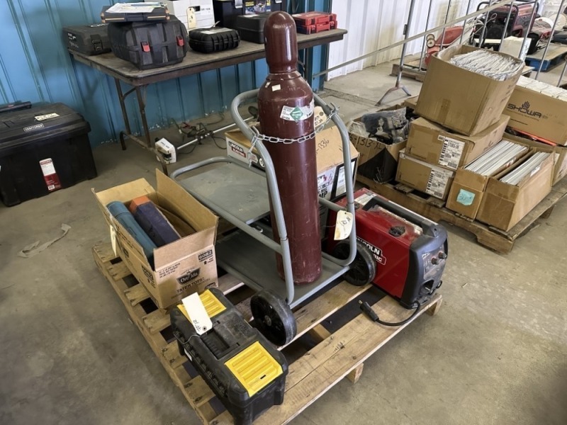 Lincoln Power MIG 140MP Welder