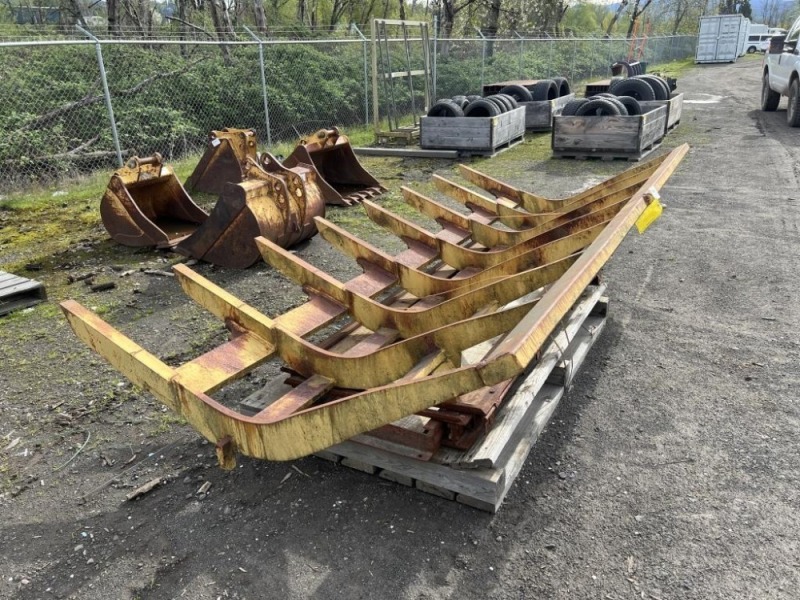 136" Brush Rake