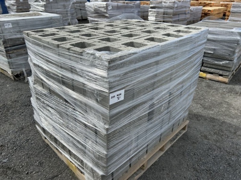 Concrete Splitface Half Block
