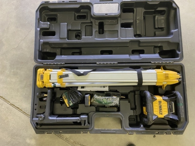 Dewalt Rotary Laser W/Tripod