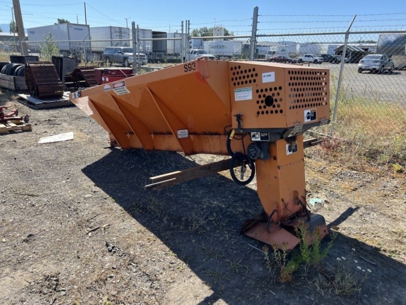 Henderson Salt & Sand Spreader