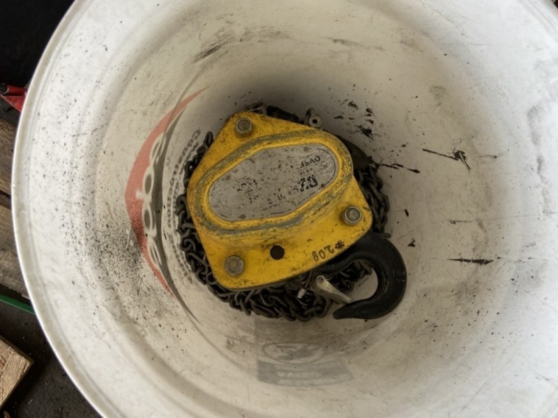 OZ Lifting Products 1 Ton Chain Hoist